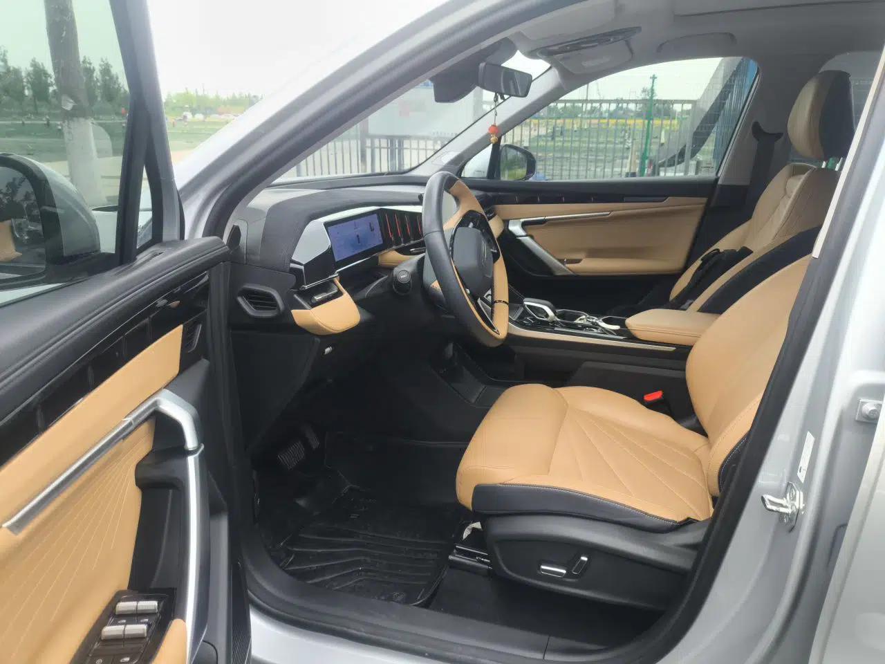 Geely Auto FX11 2023 1.5TD DCT Prestige Edition — миниатюра 17