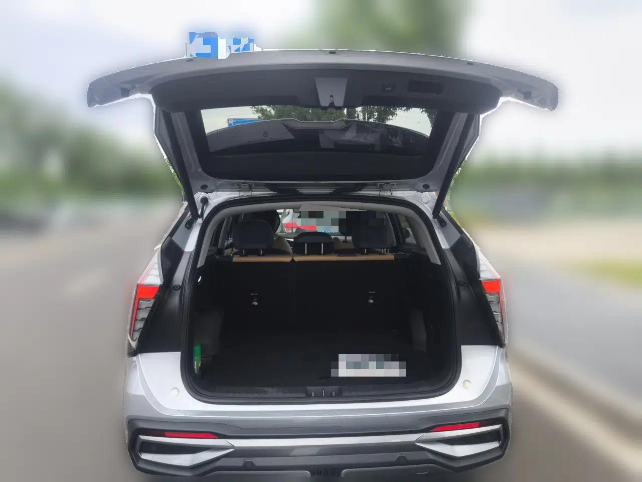 Geely Auto FX11 2023 1.5TD DCT Prestige Edition — миниатюра 20