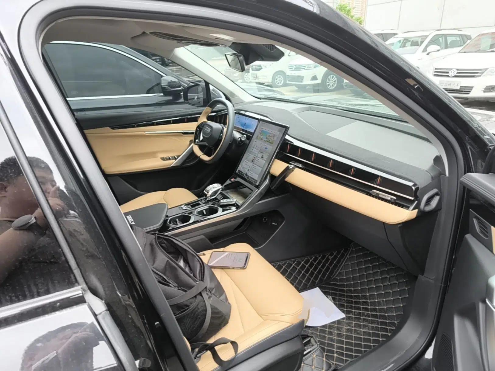 Geely Auto FX11 2023 1.5TD DCT Prestige Edition — миниатюра 23