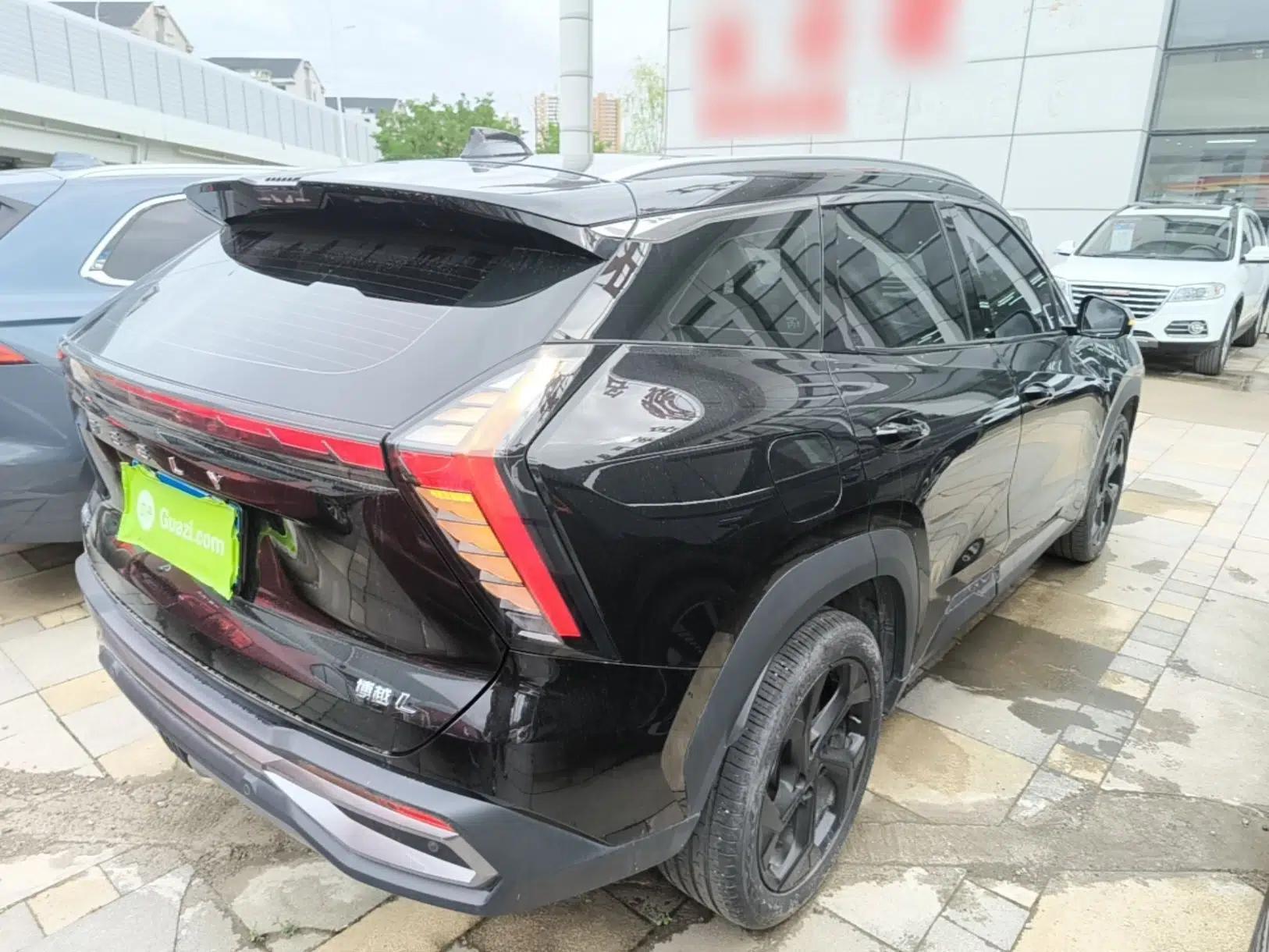Geely Auto FX11 2023 1.5TD DCT Prestige Edition — миниатюра 4