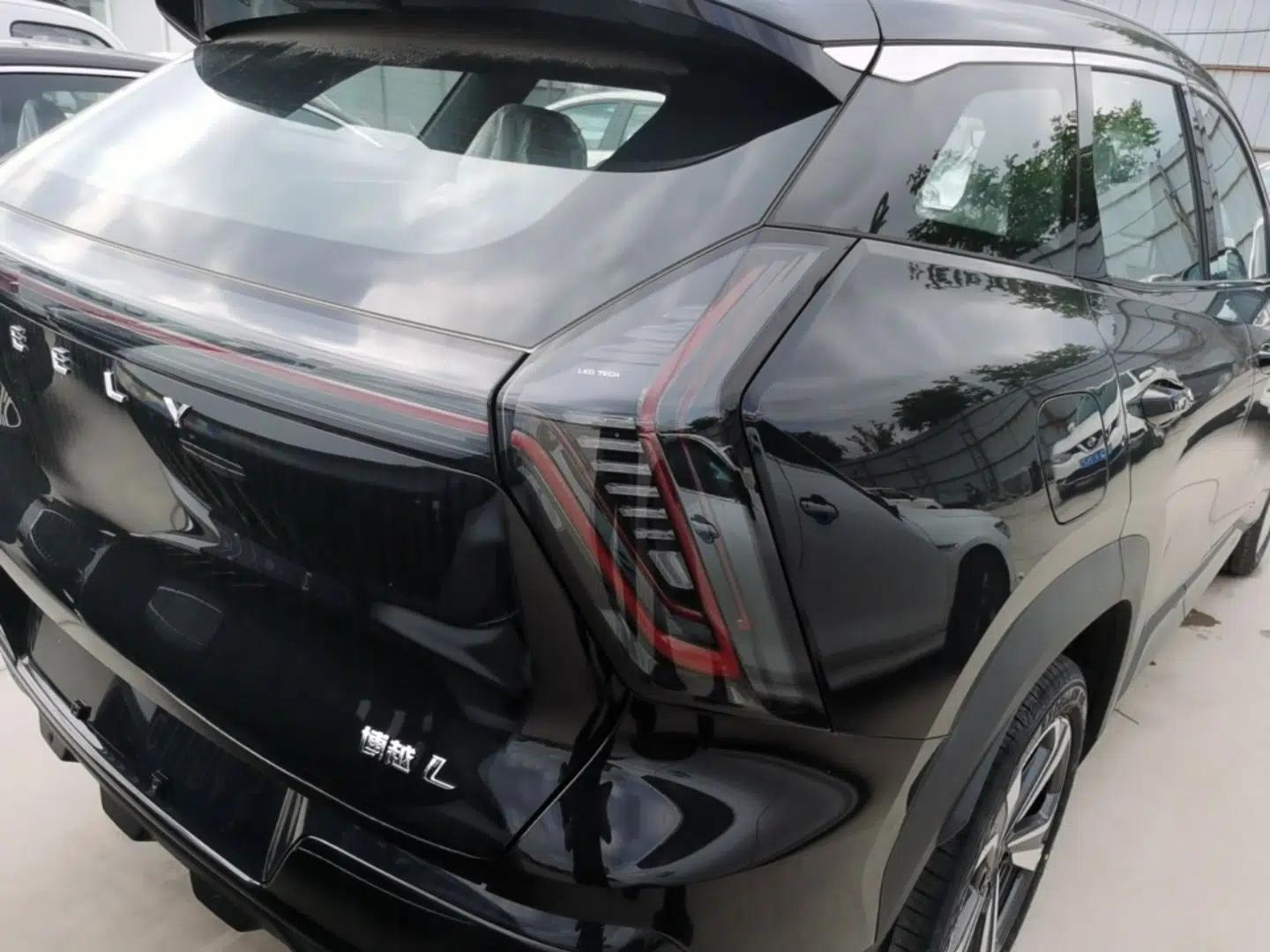 Geely Auto FX11 2025 4th Generation 1.5TD DCT - Shanhe — миниатюра 7