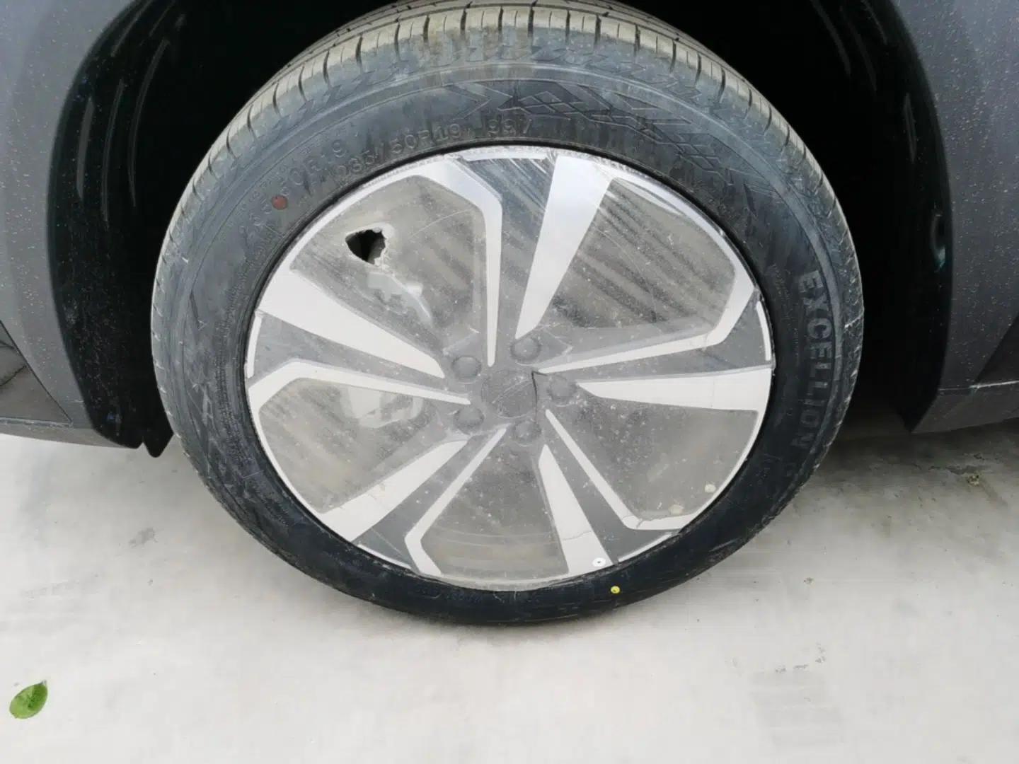 Geely Auto FX11 2025 4th Generation 1.5TD DCT - Shanhe — миниатюра 8