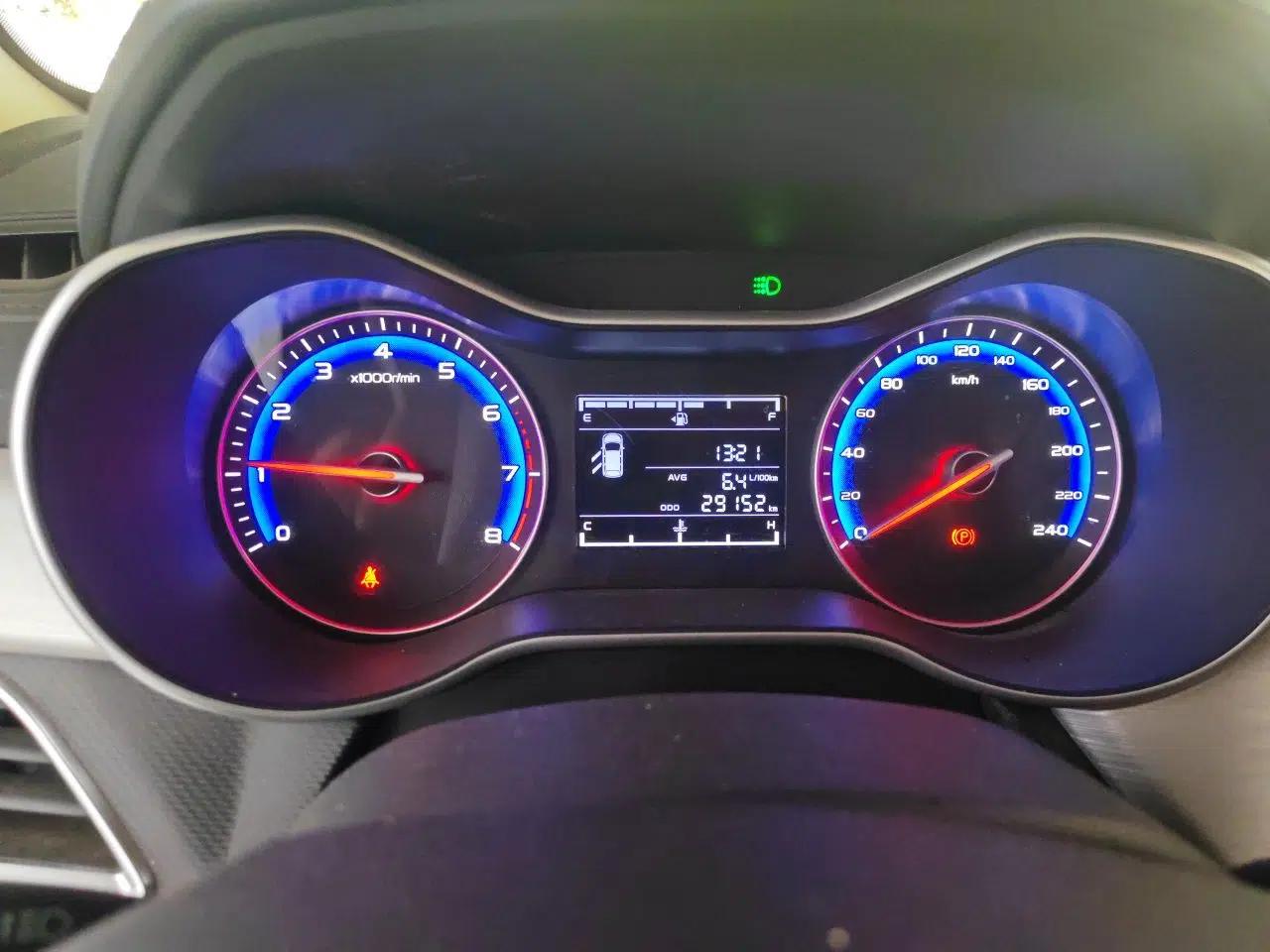 Geely Auto Vision 2019 Upgraded Model 1.5L Manual Luxury Version China VI Standard — миниатюра 12