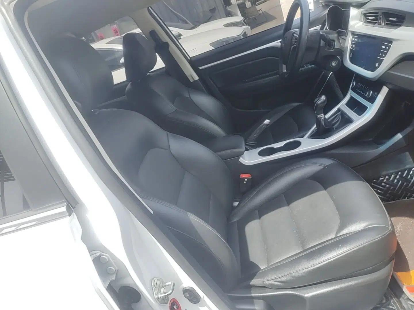 Geely Auto Vision 2018 1.5L Manual Happiness Edition — миниатюра 23