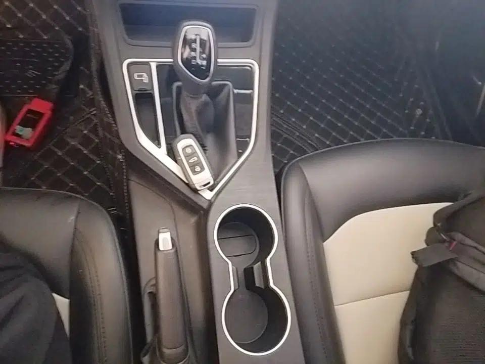 Geely Auto Vision 2020 Revised Version 1.5L CVT Asian Games Edition — миниатюра 16