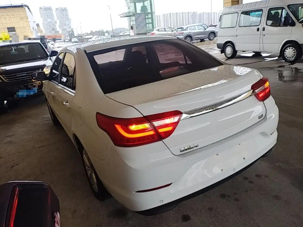 Geely Auto Vision 2020 Revised Version 1.5L CVT Asian Games Edition — миниатюра 7