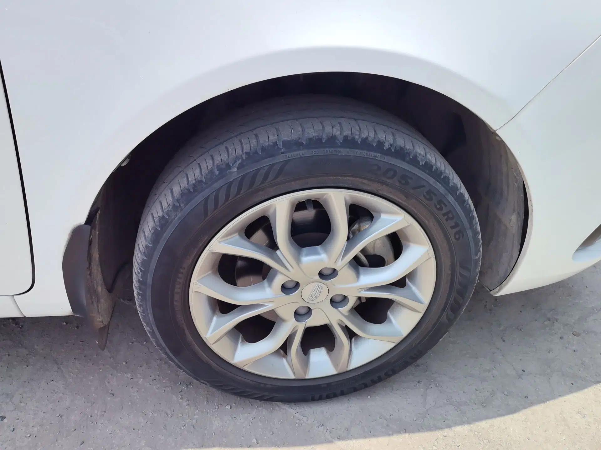 Geely Auto Vision 2018 1.5L Automatic Happiness Edition — миниатюра 8