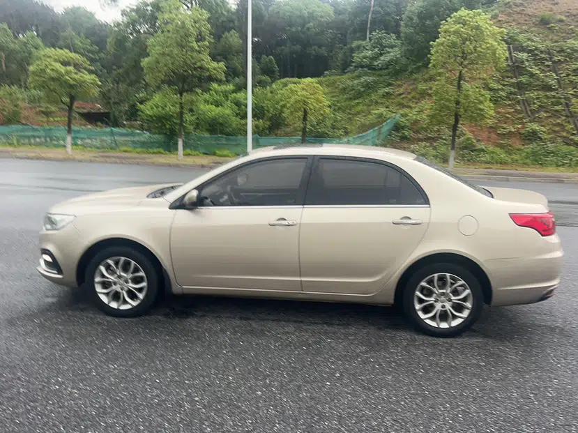 Geely Auto Vision 2018 1.5L Automatic Prestige Model — миниатюра 6