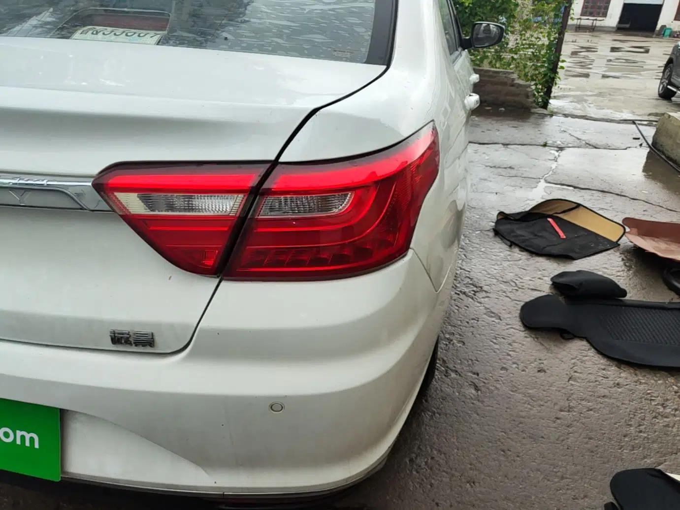 Geely Auto Vision 2018 1.5L Manual Happiness Edition — миниатюра 8