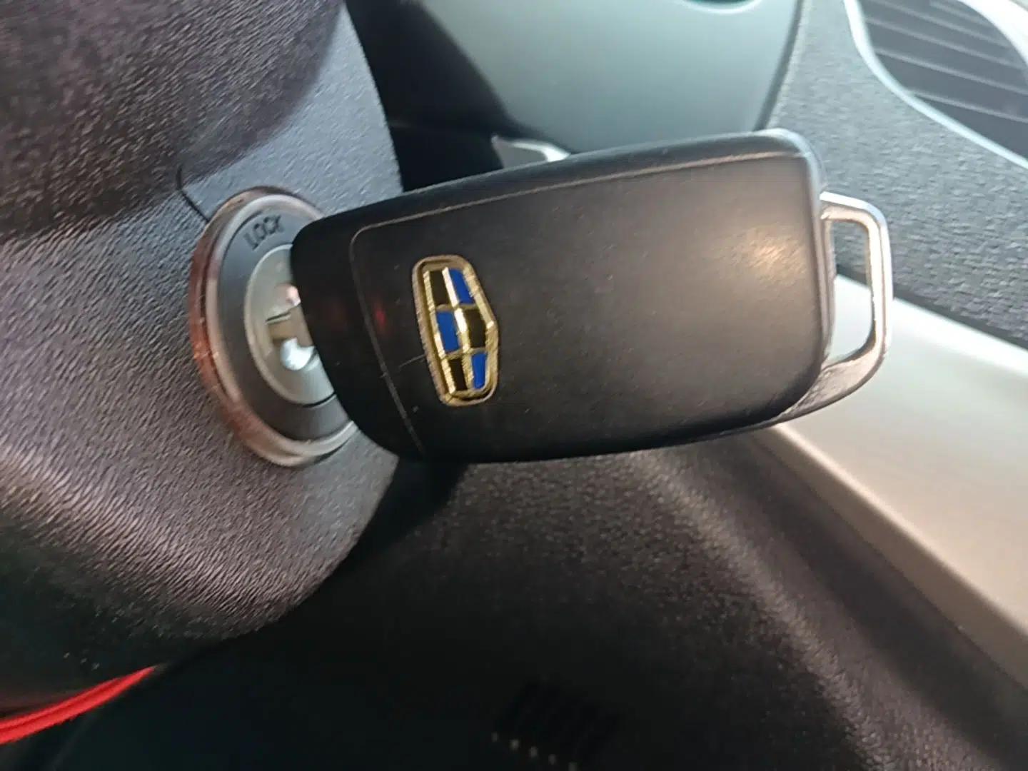 Geely Auto Vision 2017 1.5L Manual Happiness Edition — миниатюра 12