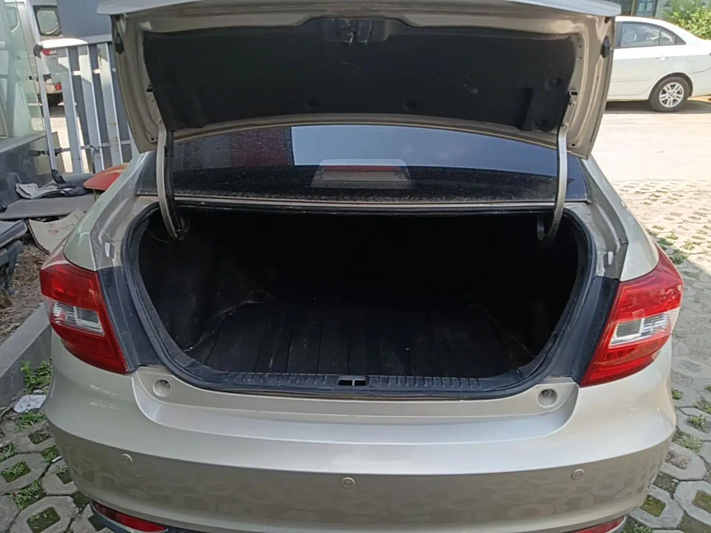 Geely Auto Vision 2017 1.5L Manual Happiness Edition — миниатюра 22