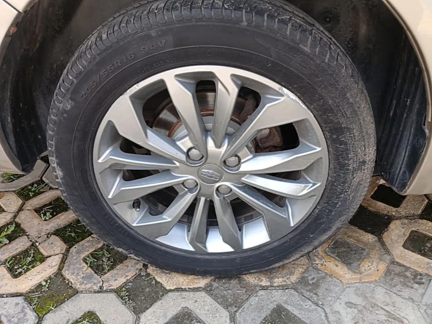 Geely Auto Vision 2017 1.5L Manual Happiness Edition — миниатюра 10