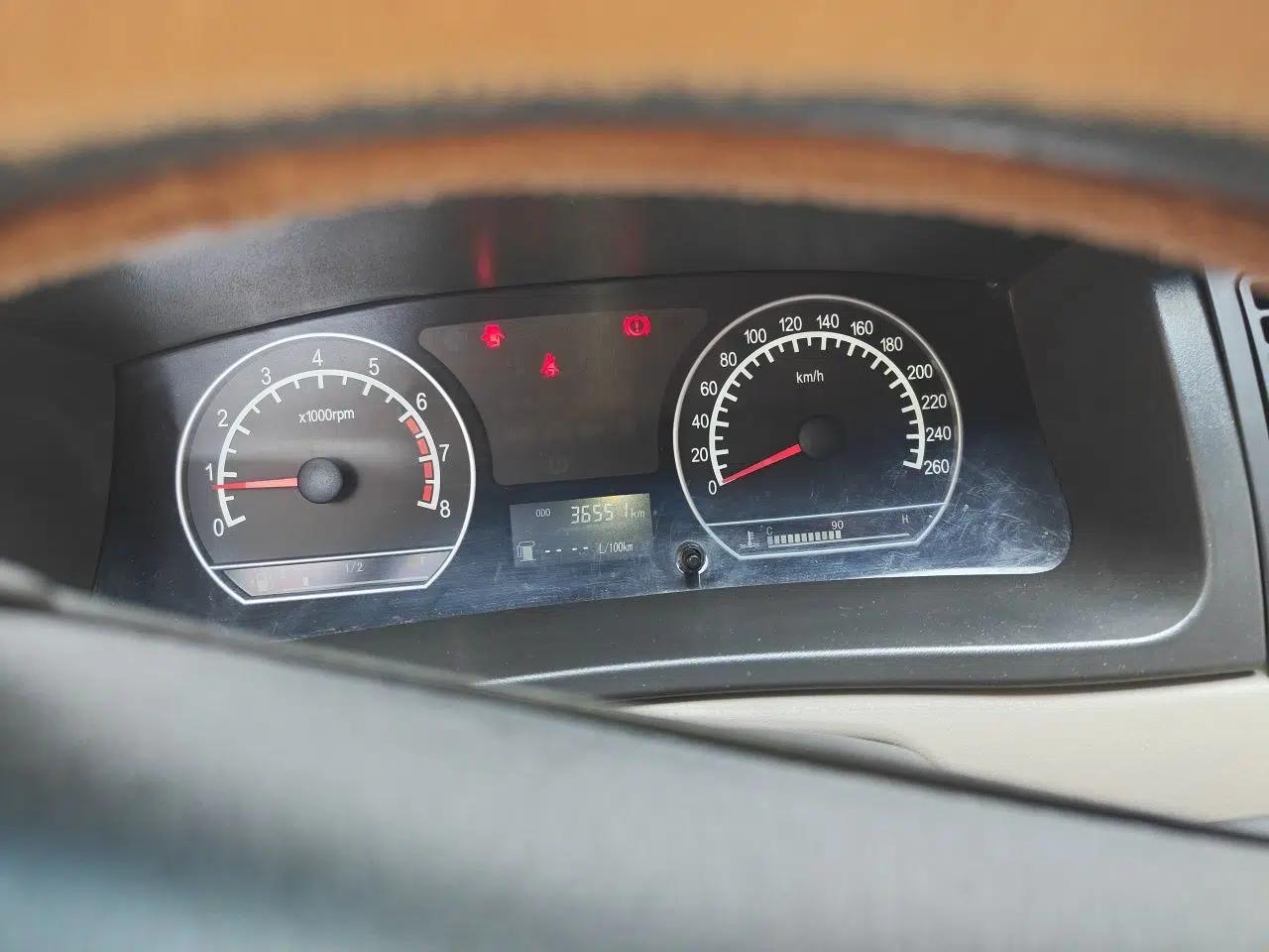 Geely Auto Vision 2015 1.5L Manual Happiness Edition — миниатюра 12