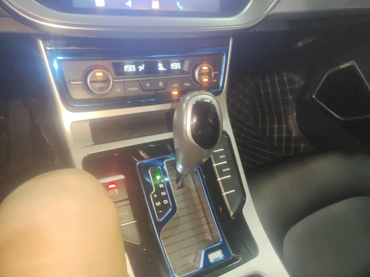 Geely Auto Emgrand GL 2019 1.4T CVT Elite Smart Edition — миниатюра 17
