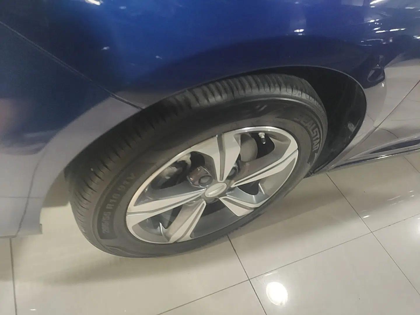 Geely Auto Emgrand GL 2019 1.4T CVT Elite Smart Edition — миниатюра 8