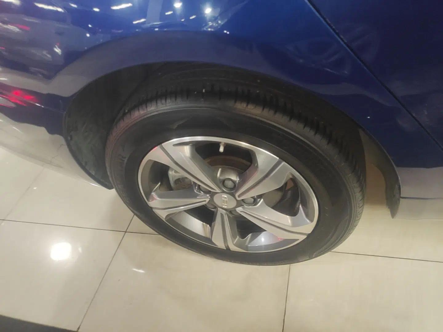 Geely Auto Emgrand GL 2019 1.4T CVT Elite Smart Edition — миниатюра 10