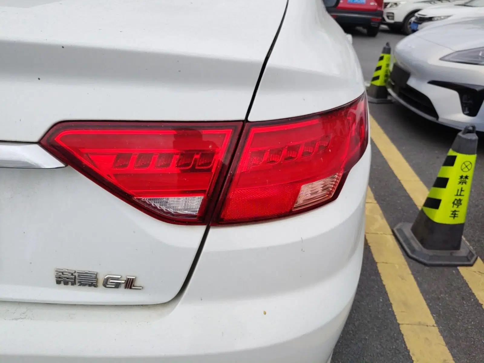 Geely Auto Emgrand GL 2018 1.8L DCT Elite Smart Connectivity Version — миниатюра 7