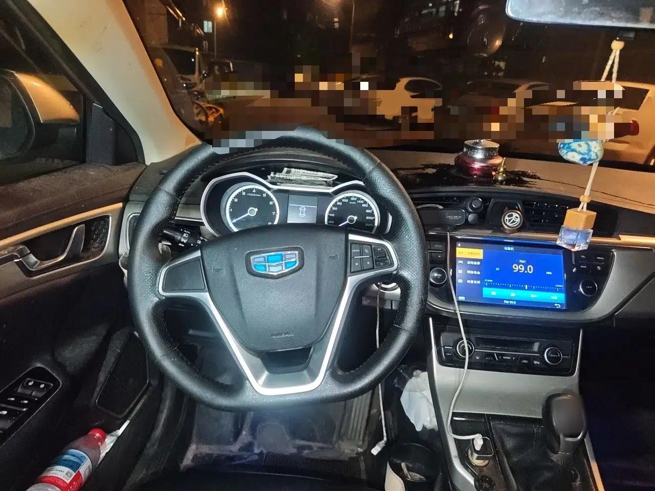 Geely Auto Emgrand GL 2017 1.8L Manual Elite Model — миниатюра 11