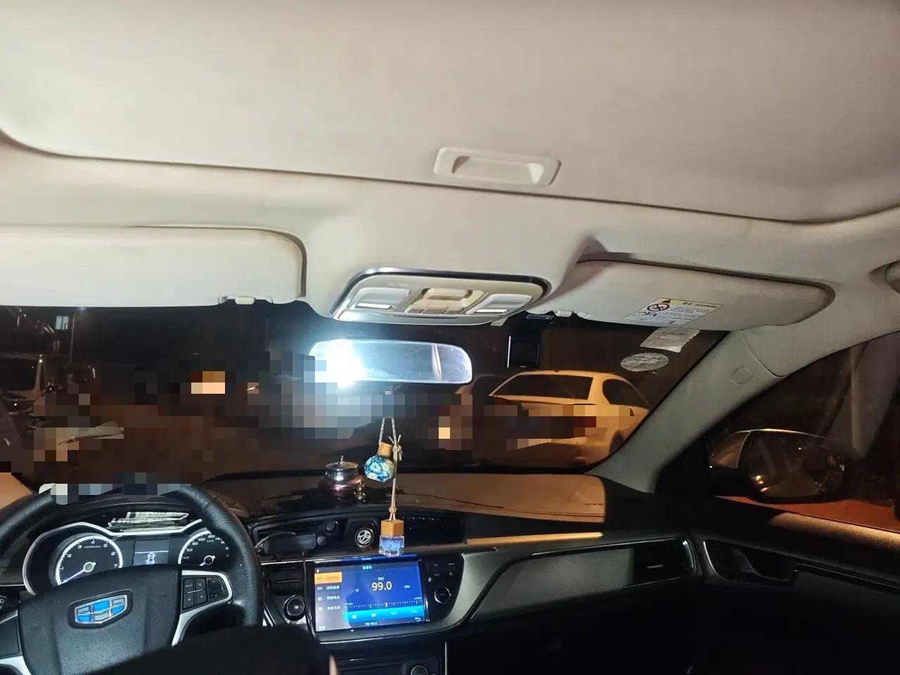 Geely Auto Emgrand GL 2017 1.8L Manual Elite Model — миниатюра 19
