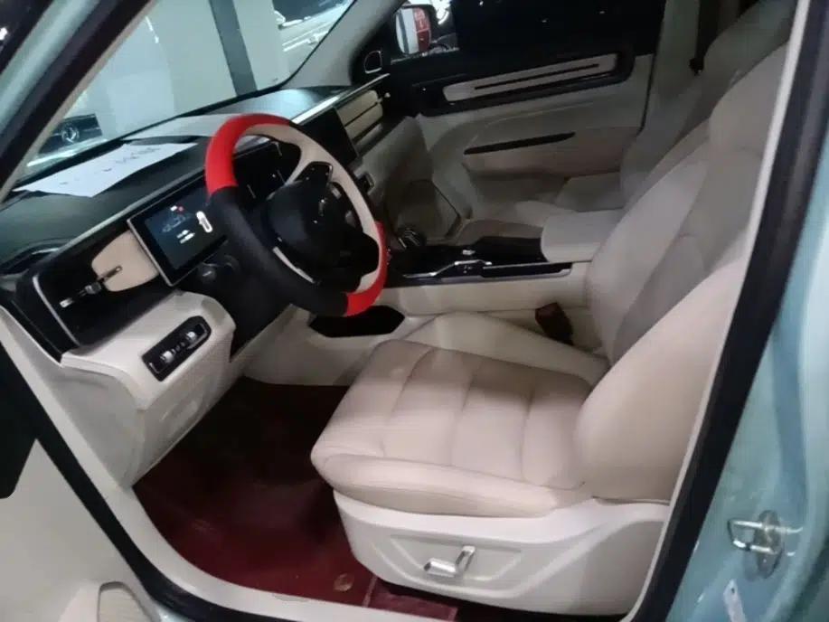 Geely Auto icon 2023 1.5TD Chocolate Smoothie Edition — миниатюра 18