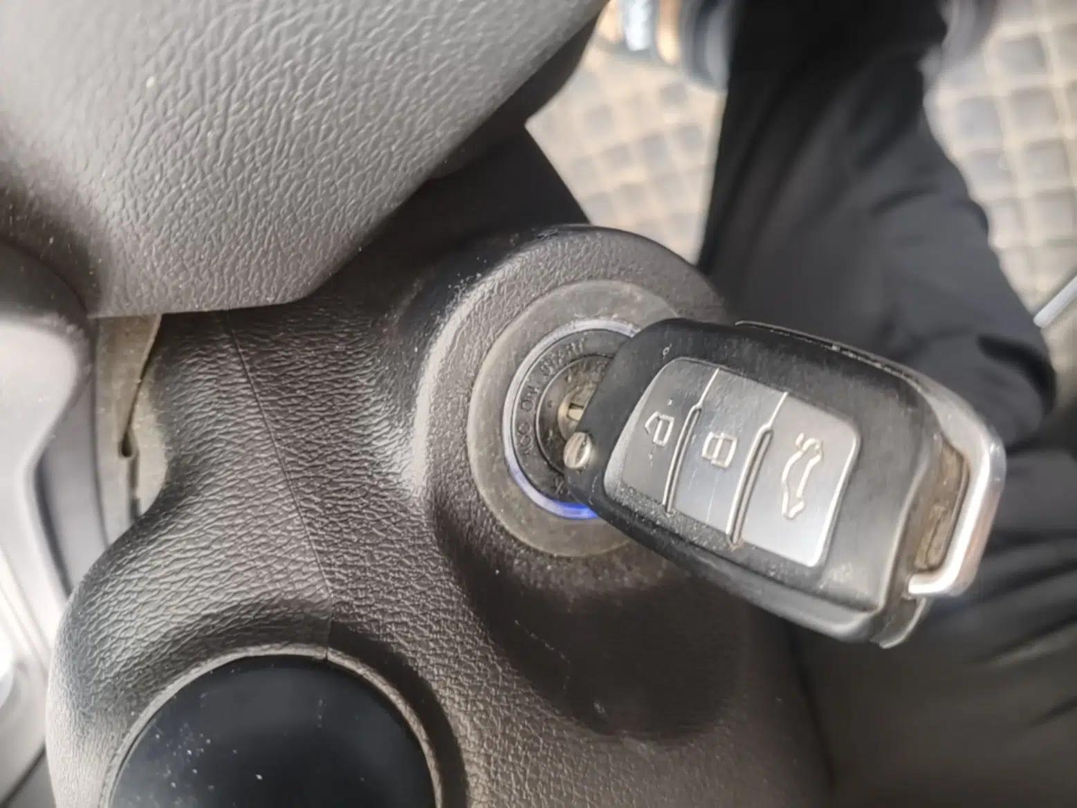 Geely Auto Vision X3 2021 PRO 1.5L Manual Elite Model — миниатюра 12