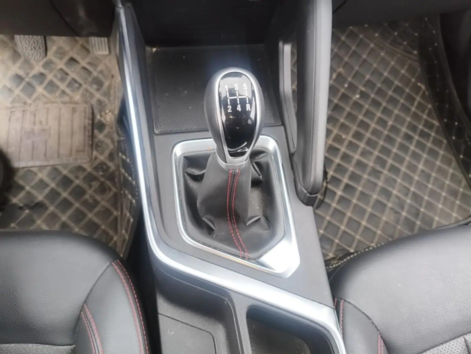 Geely Auto Vision X3 2021 PRO 1.5L Manual Elite Model — миниатюра 17