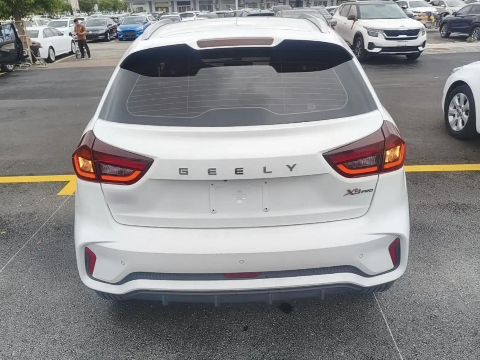 Geely Auto Vision X3 2021 PRO 1.5L Manual Elite Model — миниатюра 5