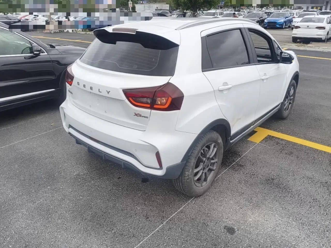 Geely Auto Vision X3 2021 PRO 1.5L Manual Elite Model — миниатюра 6
