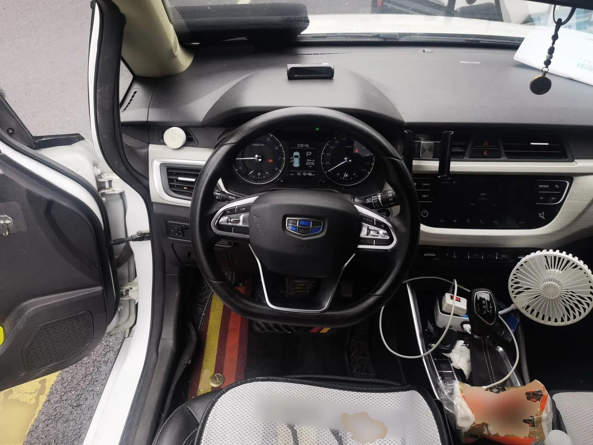 Geely Auto Vision X3 2020 1.5L CVT Luxury Model — миниатюра 11