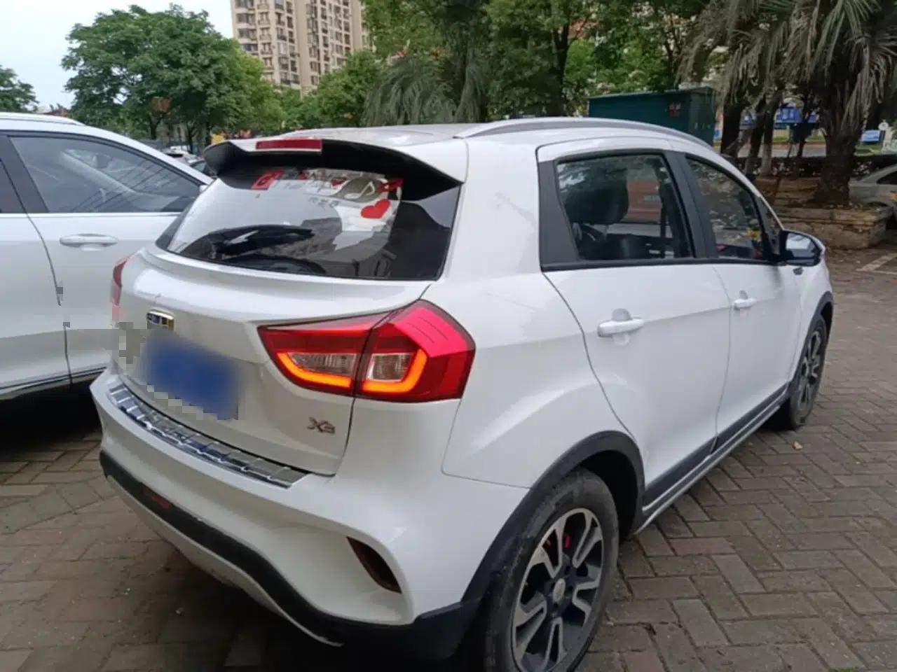 Geely Auto Vision X3 2017 1.5L Automatic Luxury Model — миниатюра 6