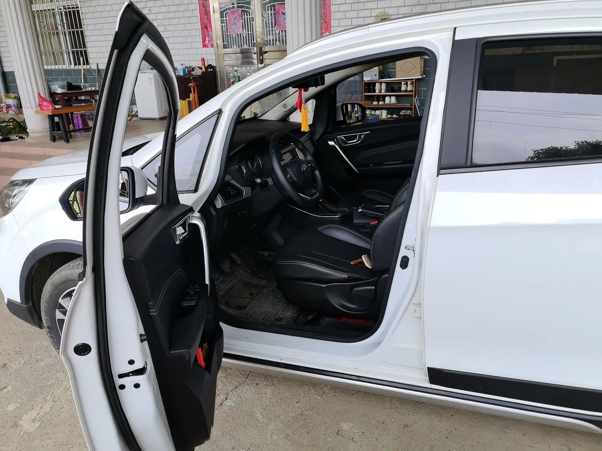 Geely Auto Vision X3 2019 Upgraded Model 1.5L CVT Elite Version — миниатюра 17