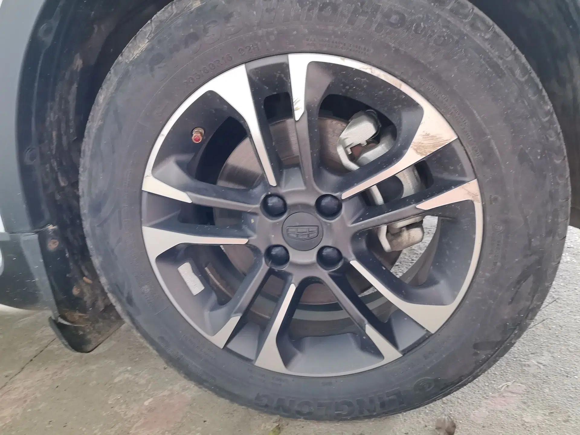 Geely Auto Vision X3 2019 Upgraded Model 1.5L CVT Elite Version — миниатюра 8