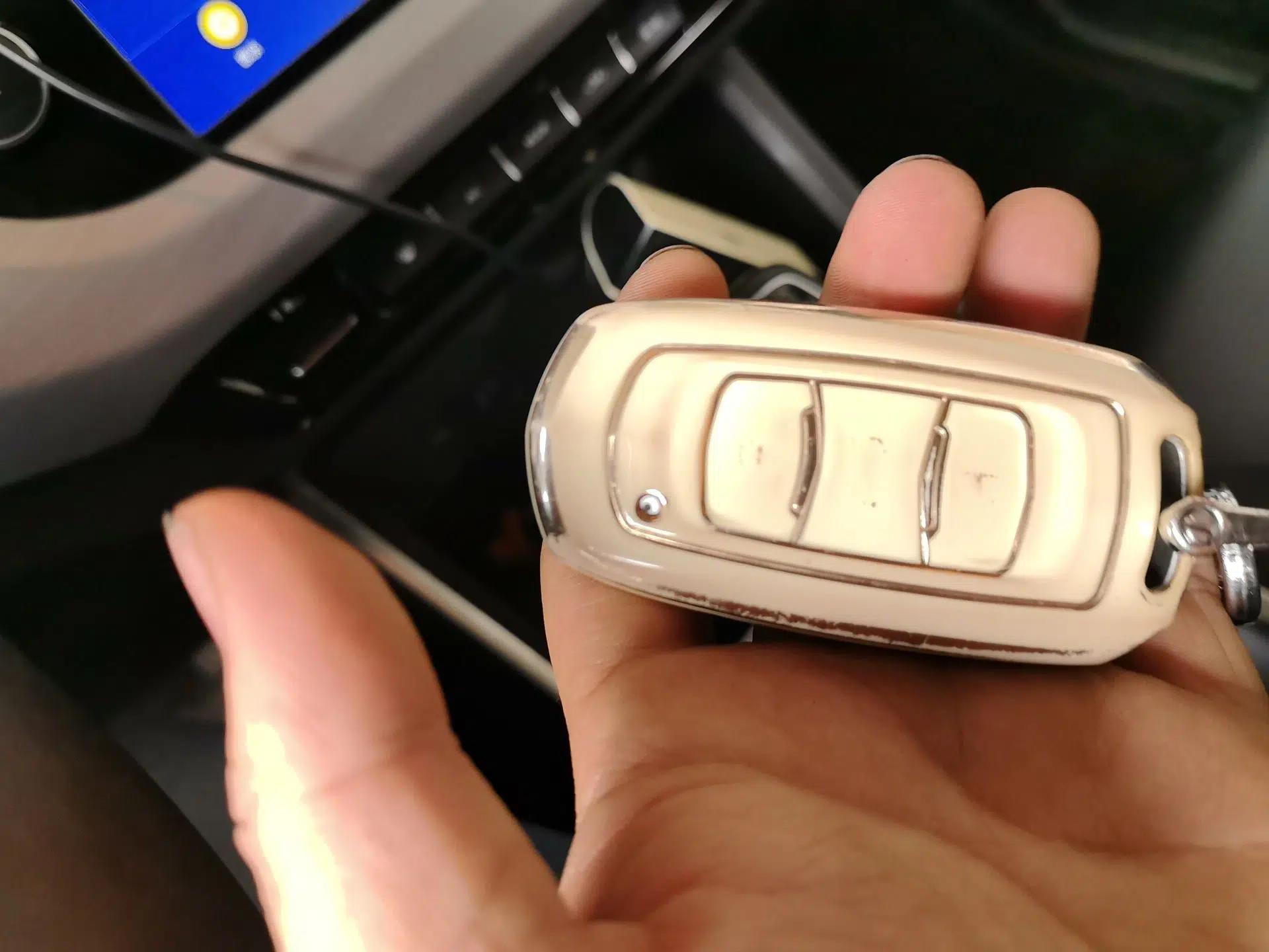 Geely Auto Vision X3 2019 Upgraded Model 1.5L CVT Elite Version — миниатюра 9