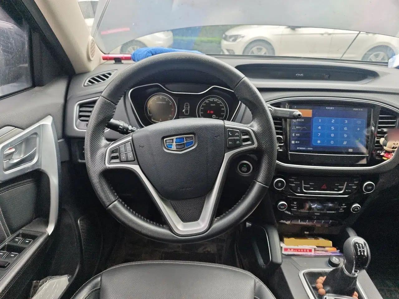 Geely Auto Vision X6 2016 1.8L Manual Luxury Model — миниатюра 11