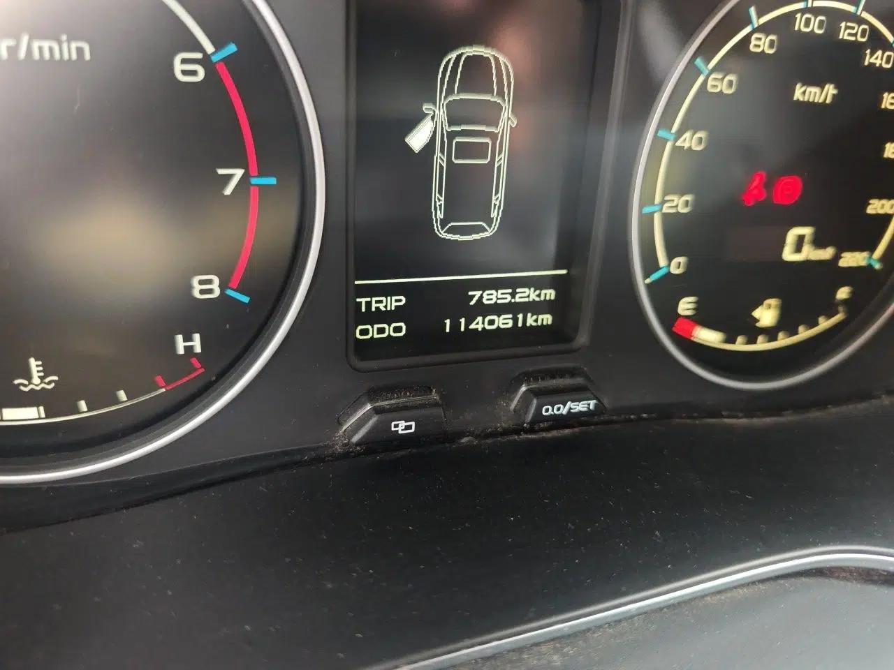 Geely Auto Vision X6 2016 1.8L Manual Luxury Model — миниатюра 13