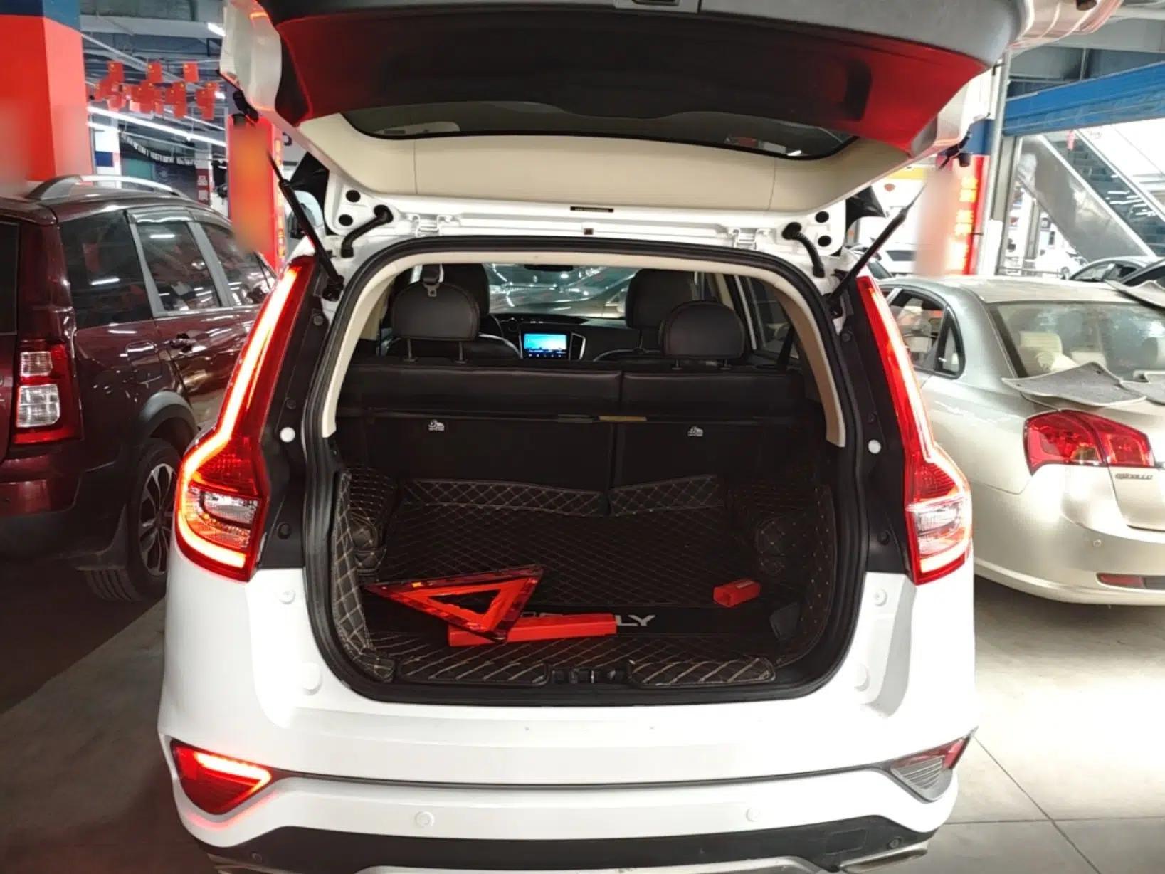Geely Auto Vision X6 2019 1.4T CVT 4G Connected Luxury Version China VI Standard — миниатюра 21