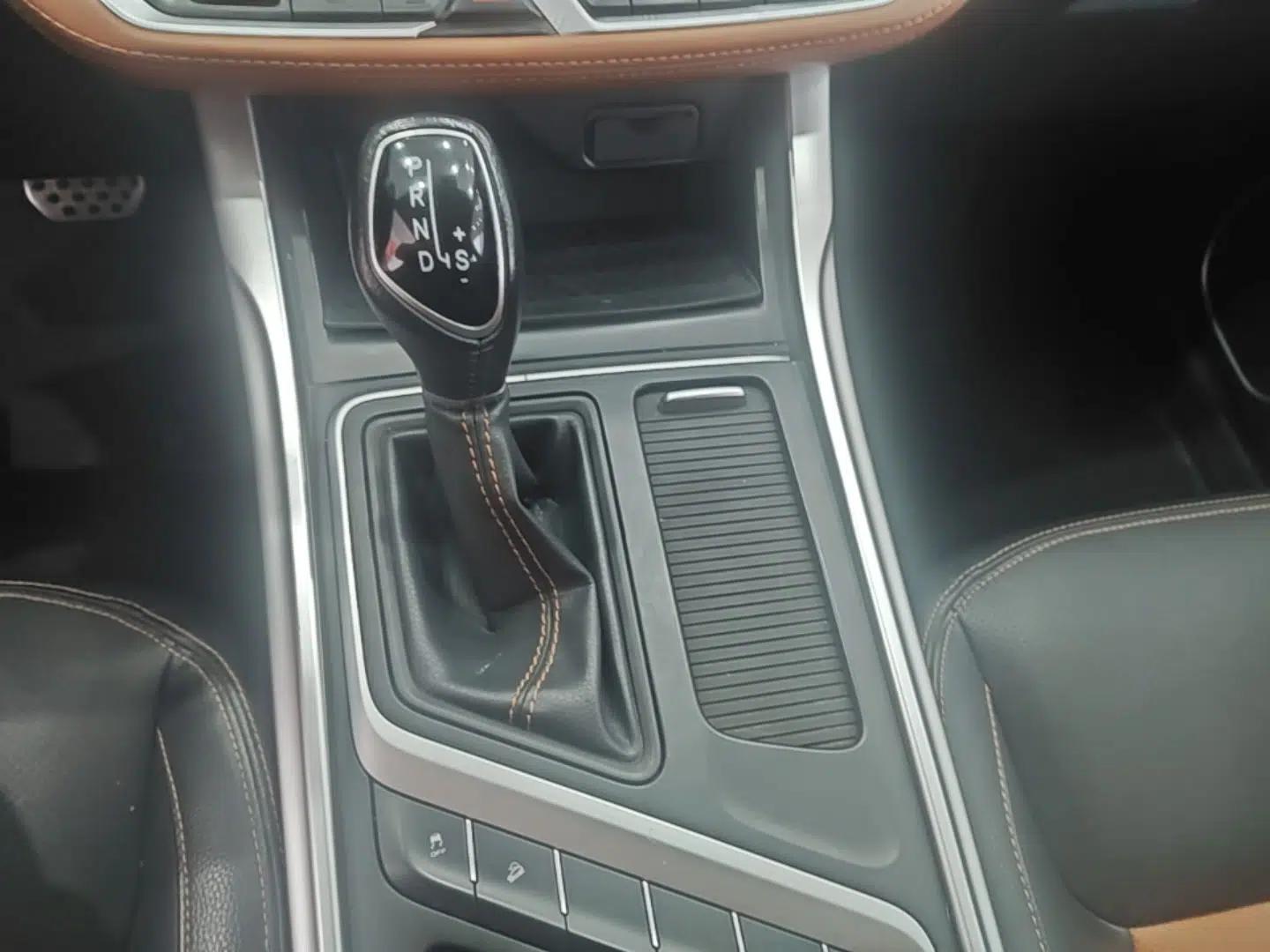 Geely Auto Vision X6 2018 1.4T CVT 4G Connected Luxury Version — миниатюра 17
