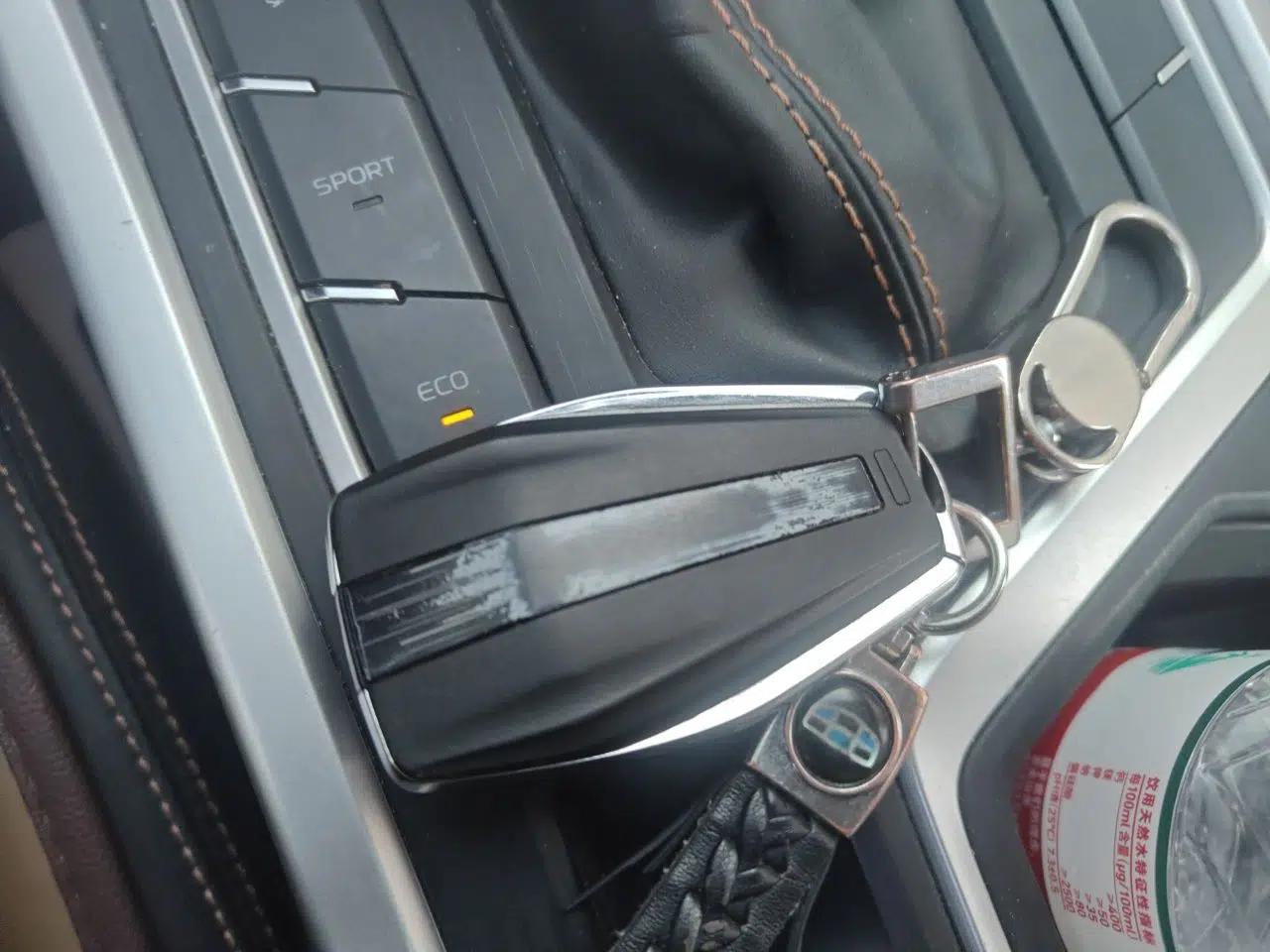 Geely Auto Vision X6 2020 1.4T CVT Asian Games Edition — миниатюра 9