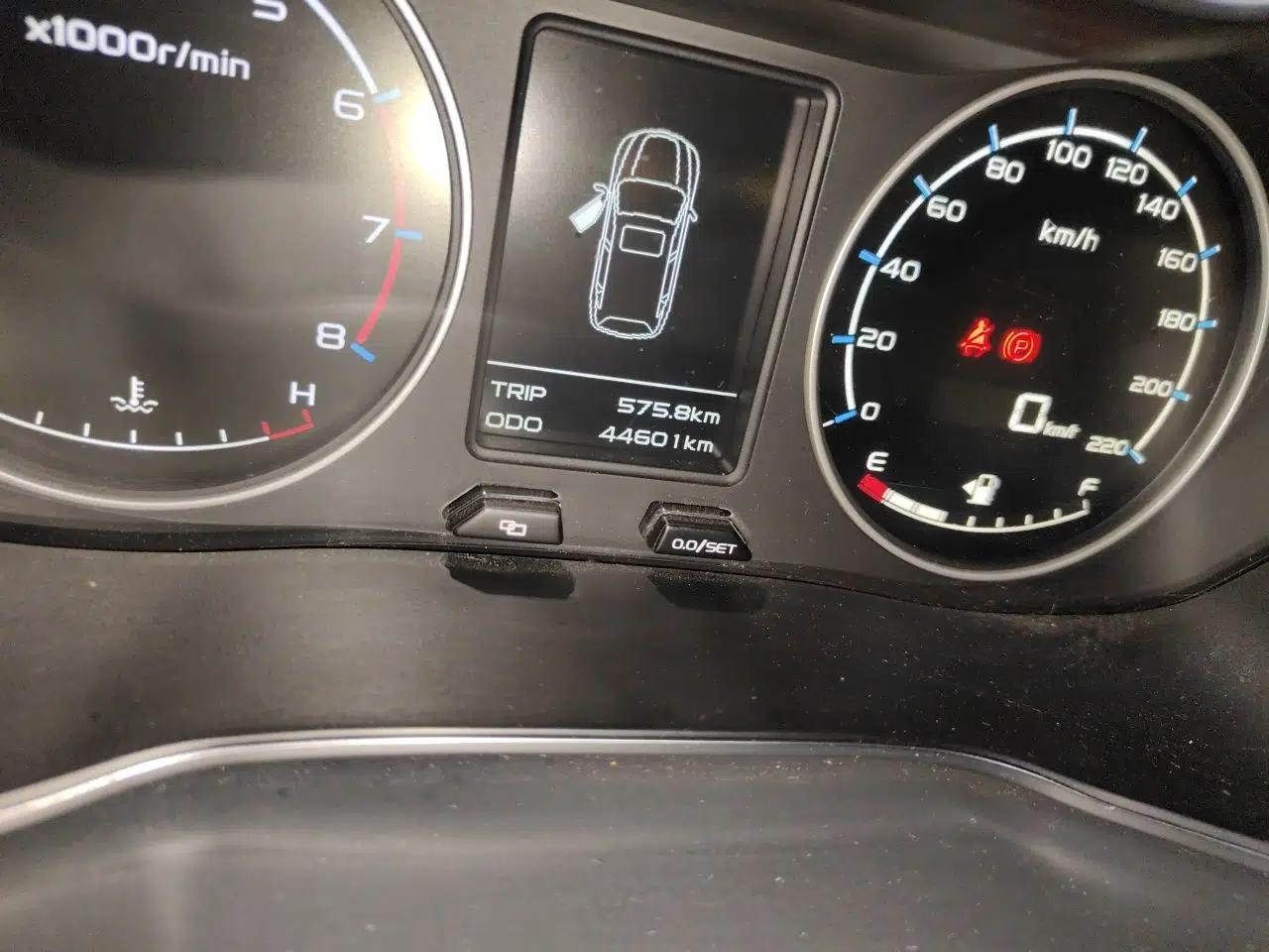 Geely Auto Vision X6 2016 1.8L Manual Luxury Model — миниатюра 13