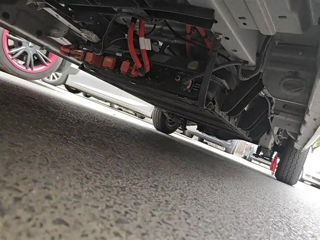 Changan Ruixing EM80 2025 Passenger Edition Comfort Model 6 Seats 300km Range Double Door — миниатюра 18