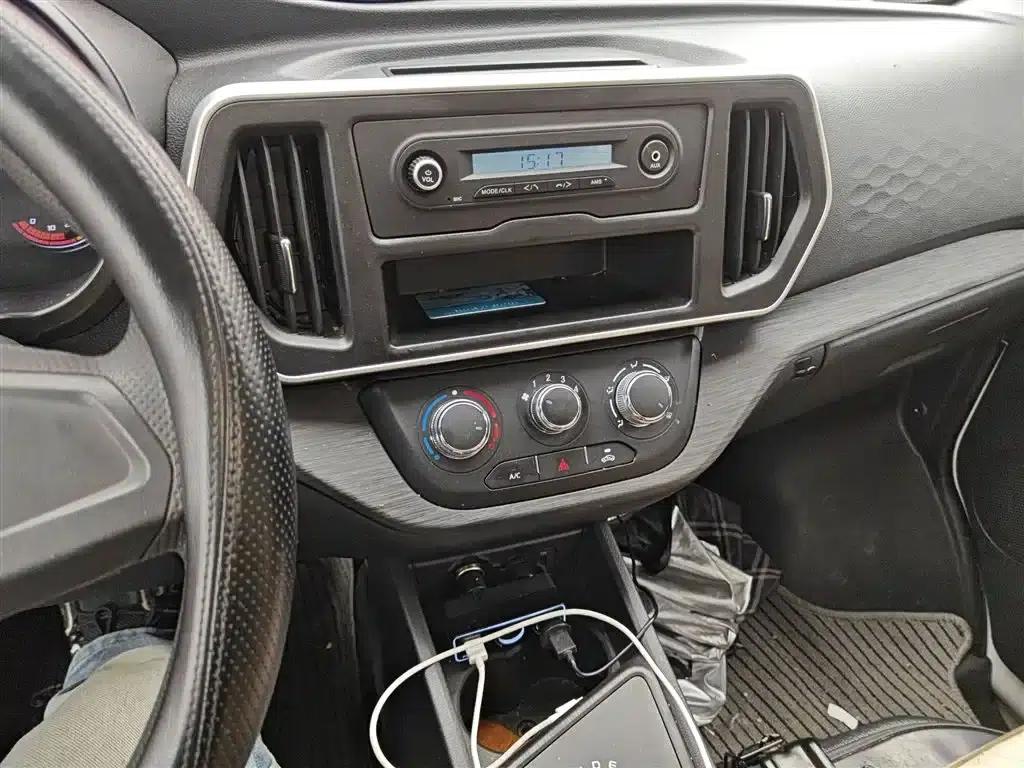 Changan Ruixing EM80 2025 Passenger Edition Comfort Model 6 Seats 300km Range Double Door — миниатюра 6