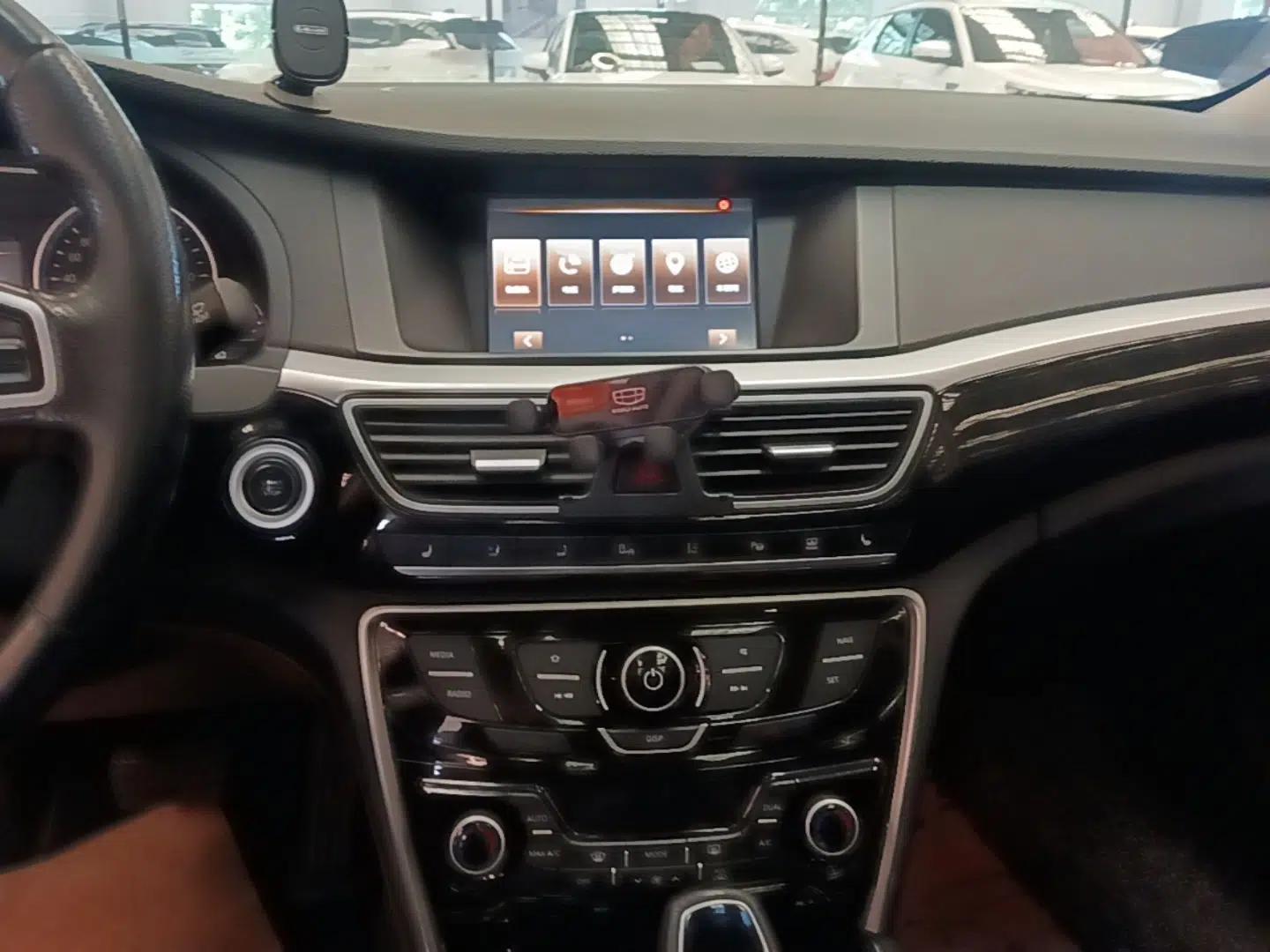 Geely Auto Emgrand GT 2015 1.8T Flagship Model — миниатюра 16