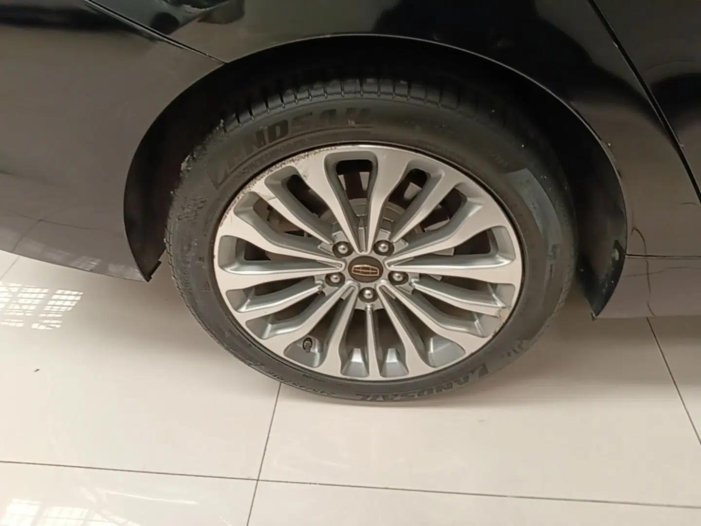 Geely Auto Emgrand GT 2015 1.8T Flagship Model — миниатюра 10
