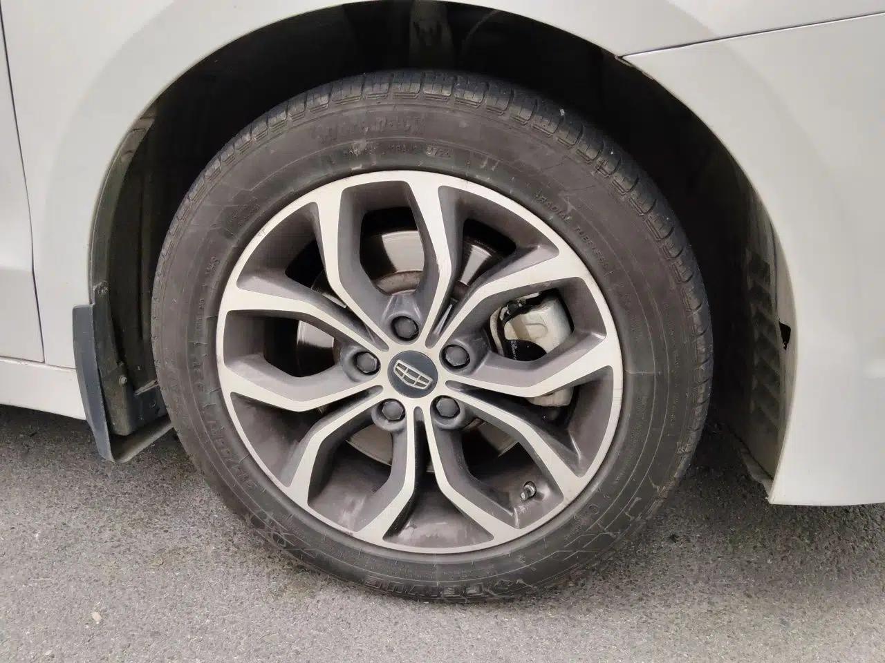 Geely Auto Emgrand GT 2017 1.8T Luxury Model — миниатюра 8