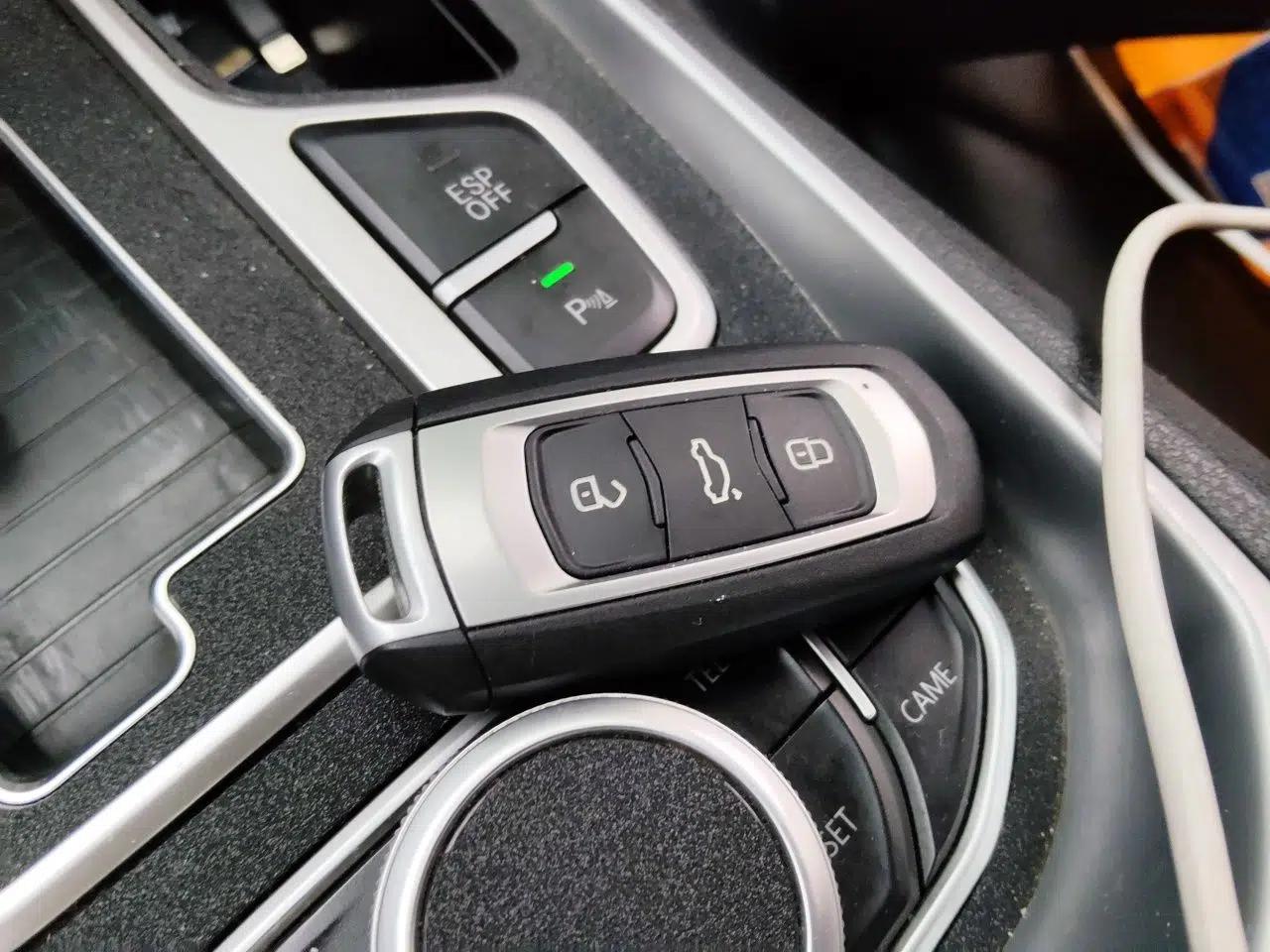 Geely Auto Emgrand GT 2017 1.8T Luxury Model — миниатюра 9