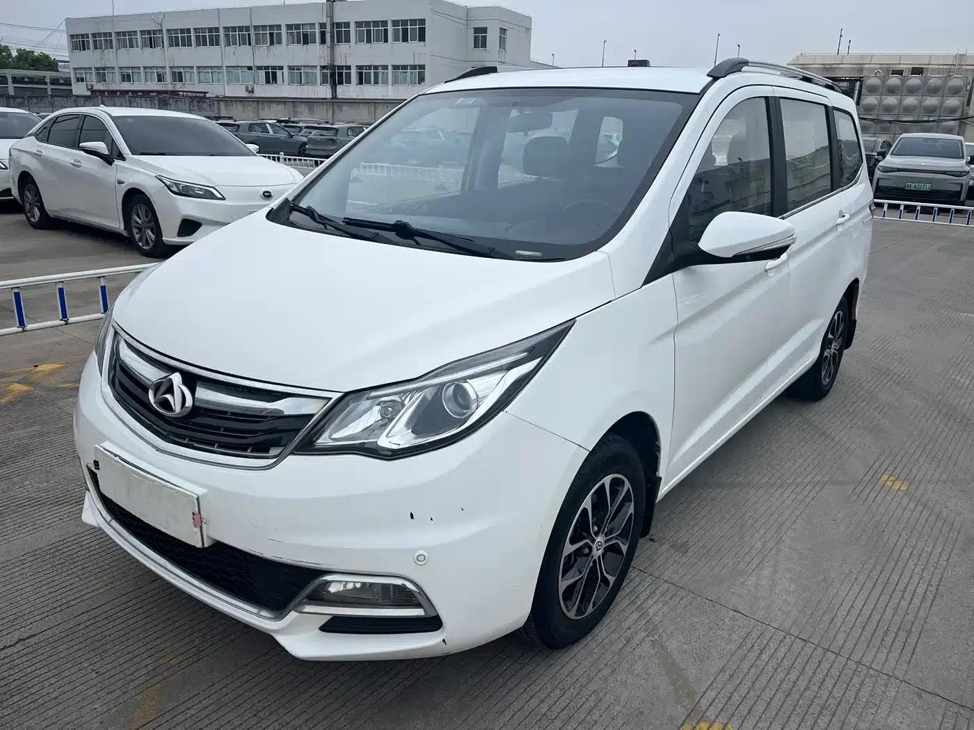Changan Oushang A600 2016 1.5L Manual Deluxe 7-Seater — миниатюра 1