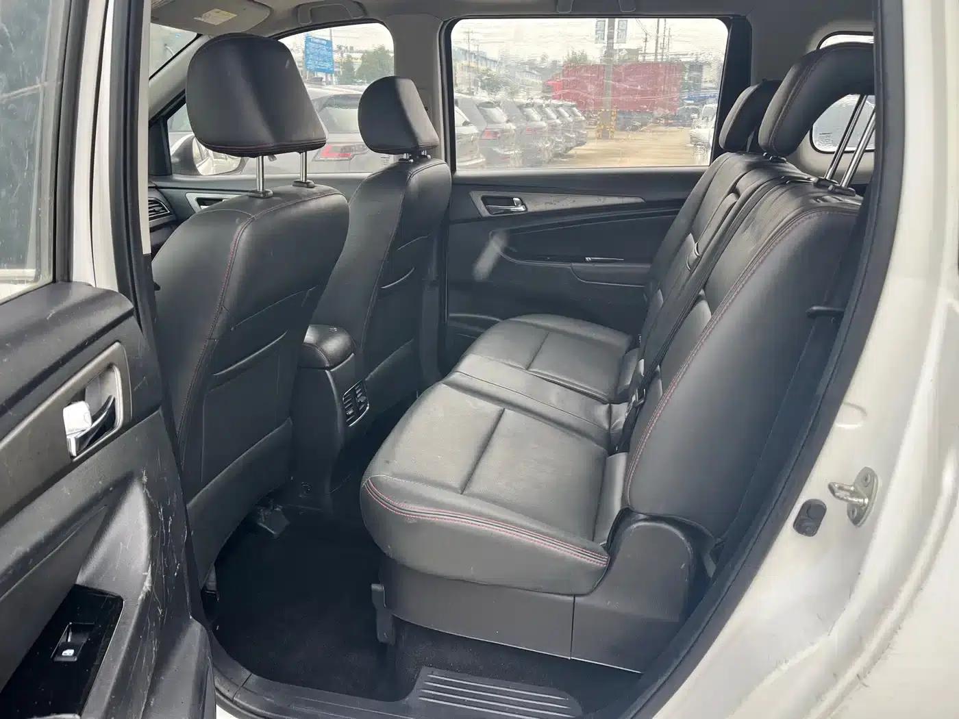 Changan Oushang A600 2016 1.5L Manual Deluxe 7-Seater — миниатюра 7