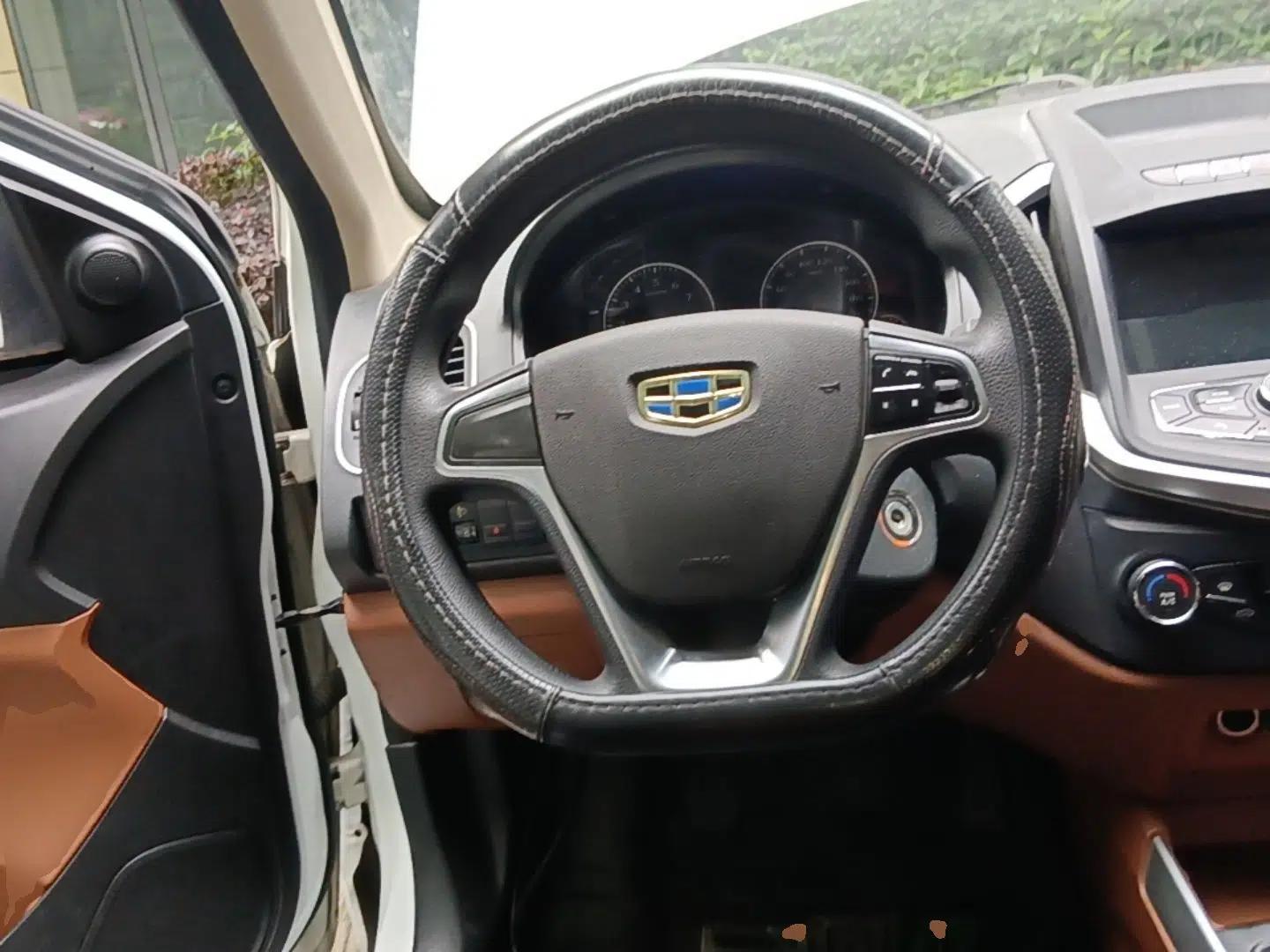 Geely Auto Diamond 2016 1.5L Manual Elite Edition — миниатюра 14