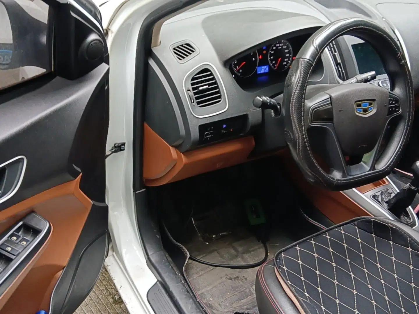 Geely Auto Diamond 2016 1.5L Manual Elite Edition — миниатюра 19