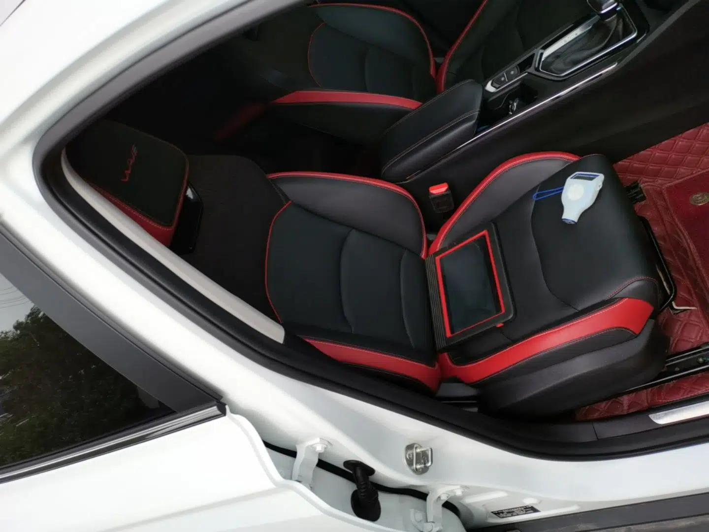 Geely Auto Emgrand S 2021 1.4T CVT Luxury Version — миниатюра 23